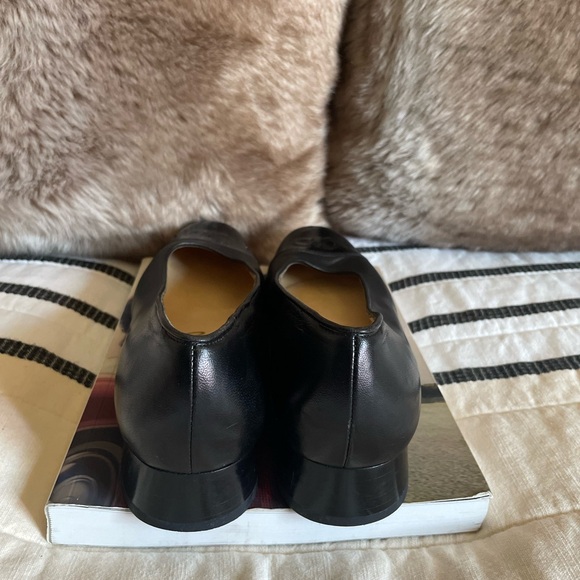 Salvatore Ferragamo Black Pumps - Picture 3 of 7